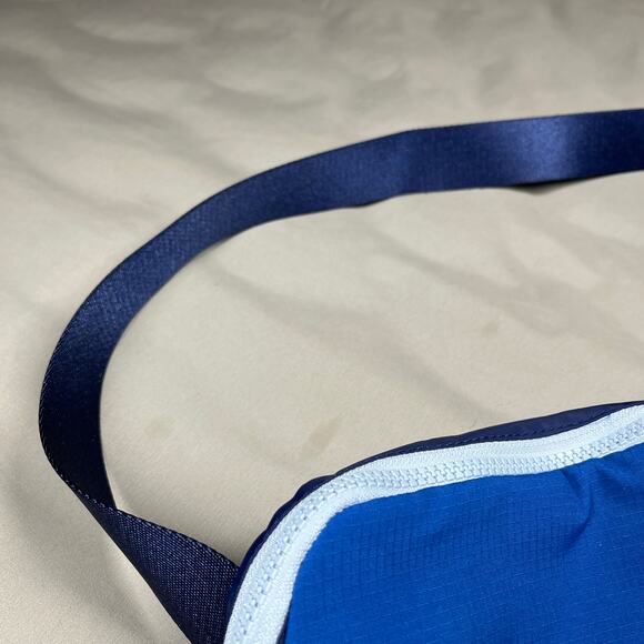 Lululemon Everywhere Belt Bag 1L - Symphony Blue / Night Sea  Lululemon OG Everywhere Bag Symphony Blue/Night Sea *Rare* 00068 NWT Dead Stock